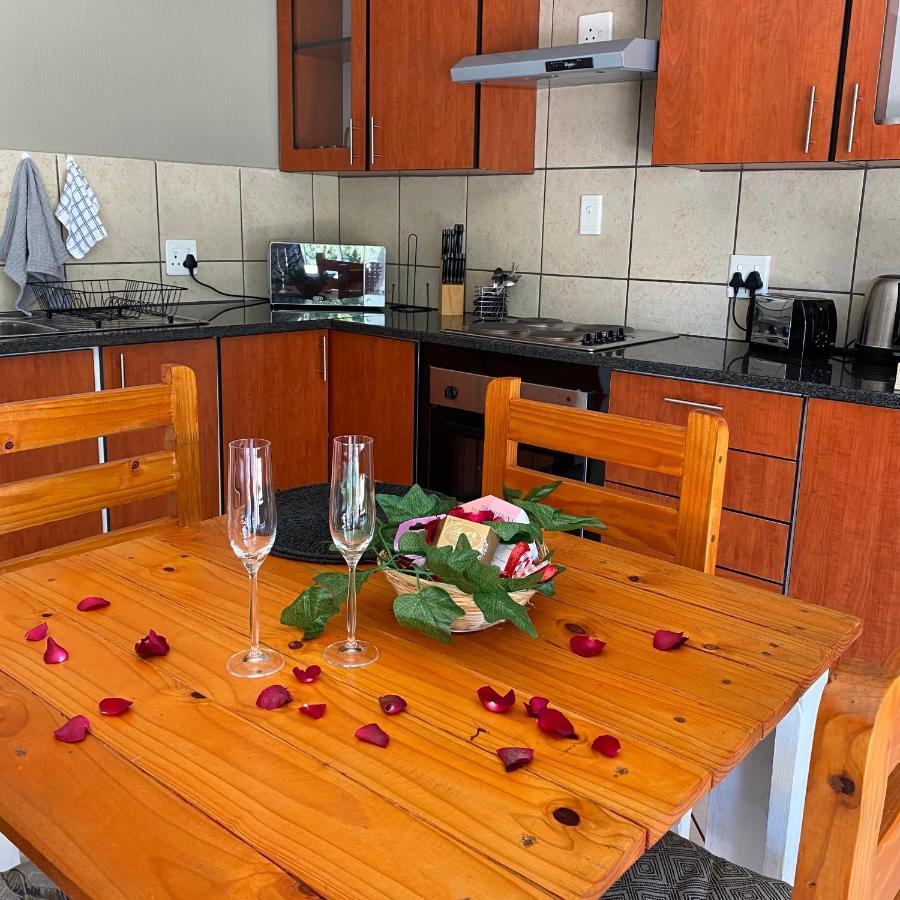 Glenvista Home With A View Johannesbourg Extérieur photo