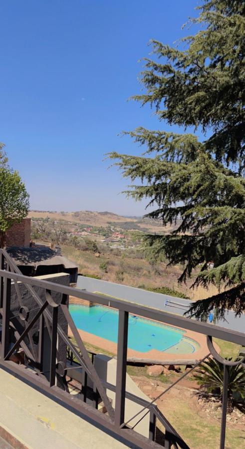 Glenvista Home With A View Johannesbourg Extérieur photo